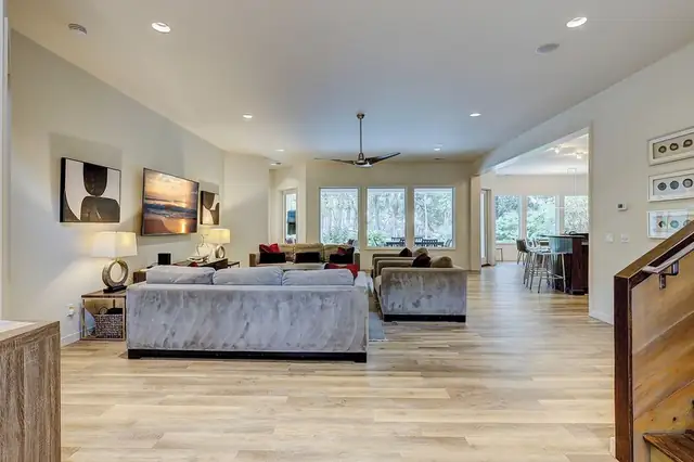 Living room of this home in Sea Pines