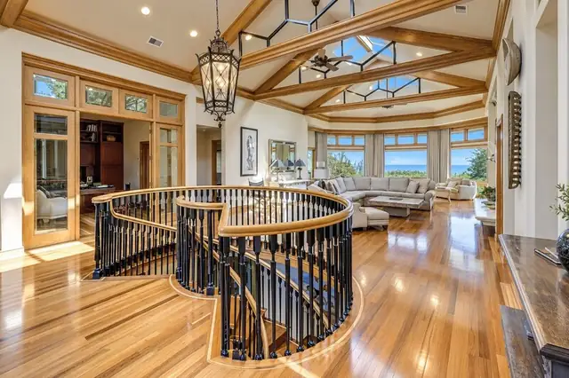 Living room of this home in Sea Pines