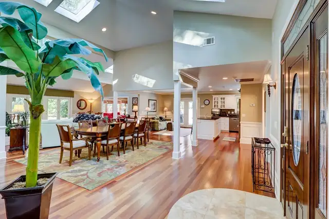 Living room of this home in Sea Pines