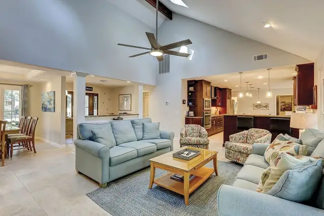 Living room of this home in Sea Pines