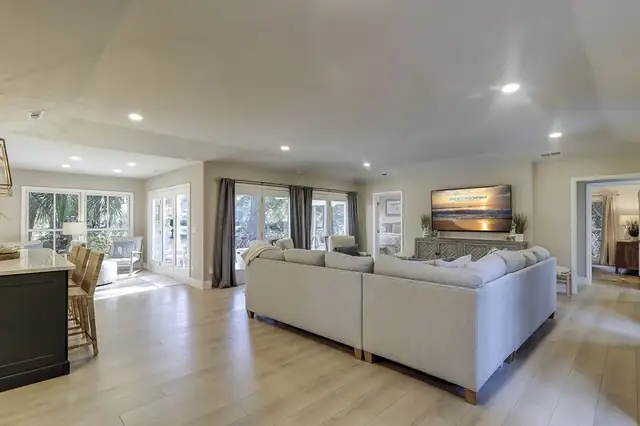 Living room of this home in Sea Pines