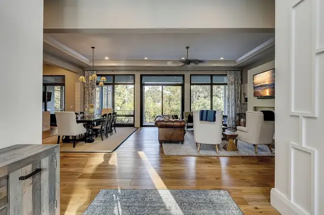 Living room of this home in Sea Pines