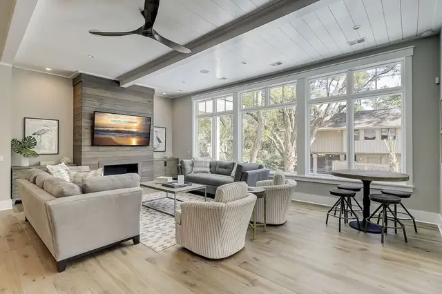 Living room of this home in Sea Pines