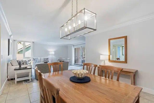 Dining area at Ketch Court 882