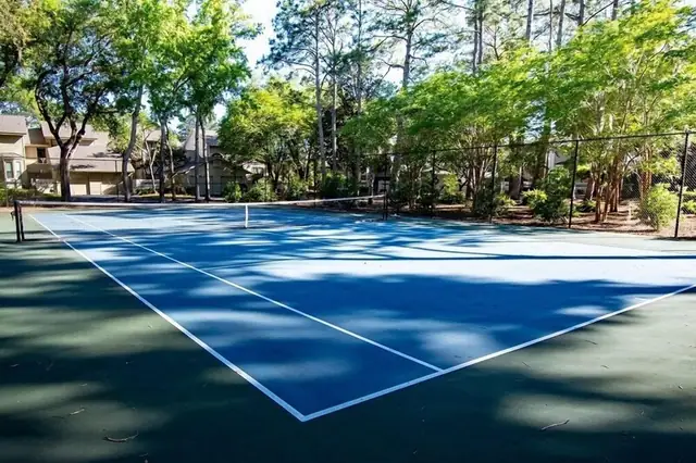 Tennis court at Lake Forest Villas