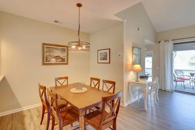 Dining area at Lake Forest Villas 3327