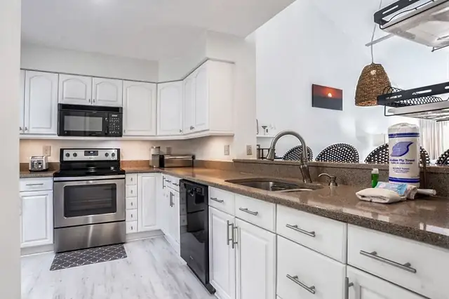 Kitchen at Lake Forest Villas 3321
