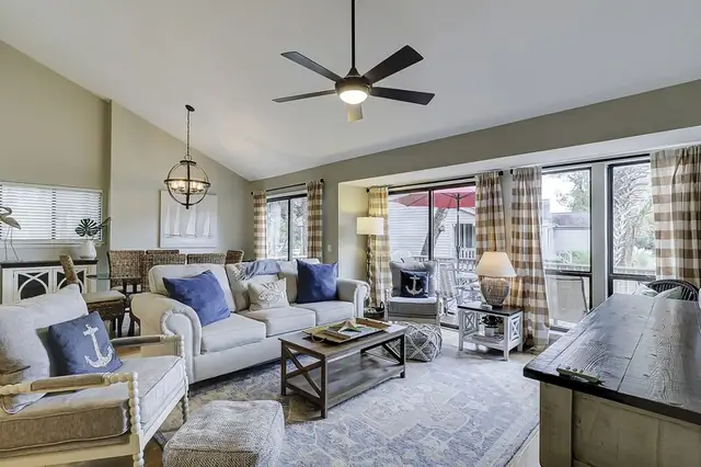 Living room at Lake Forest Villas 3299