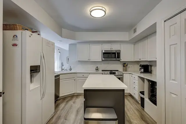Kitchen at Lake Forest Villas 3348