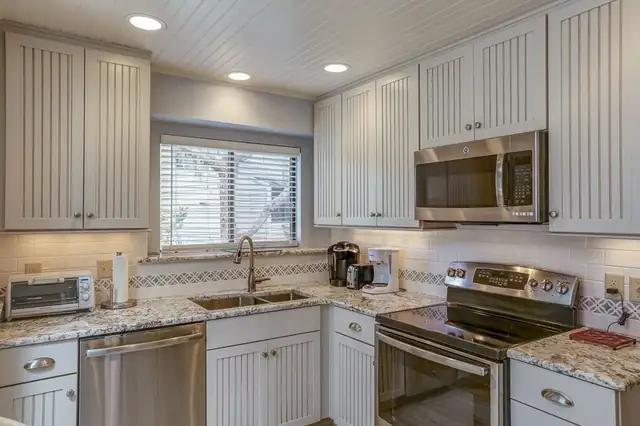 Kitchen at Lake Forest Villas 3364