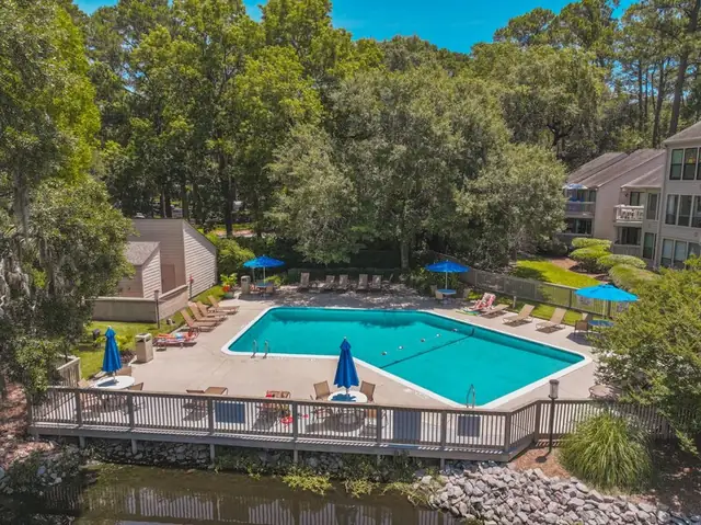 Lighthouse Tennis Villas's shared pool