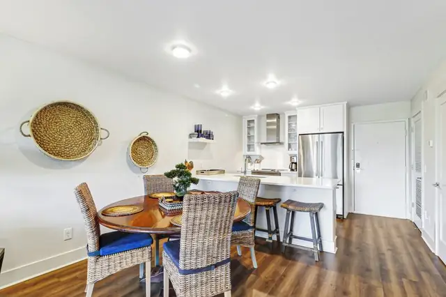 Kitchen at Mariners Way 682