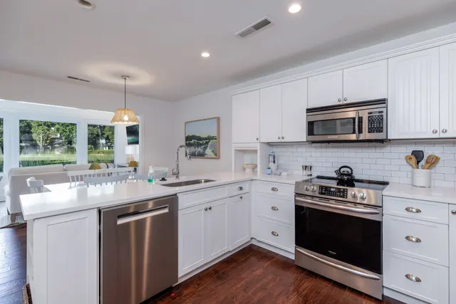 Kitchen at Muirfield 6995