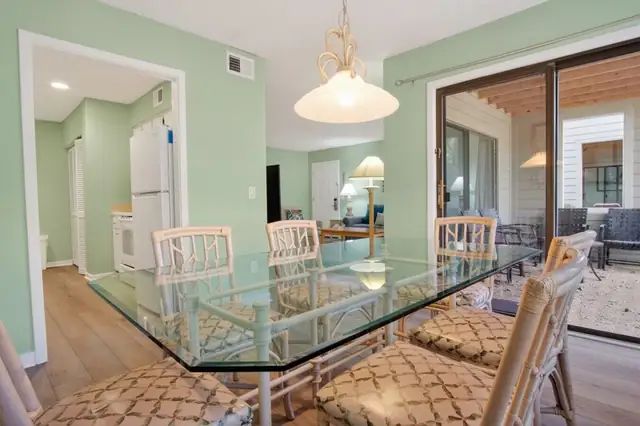 Dining area at Racquet Club Villas 2322