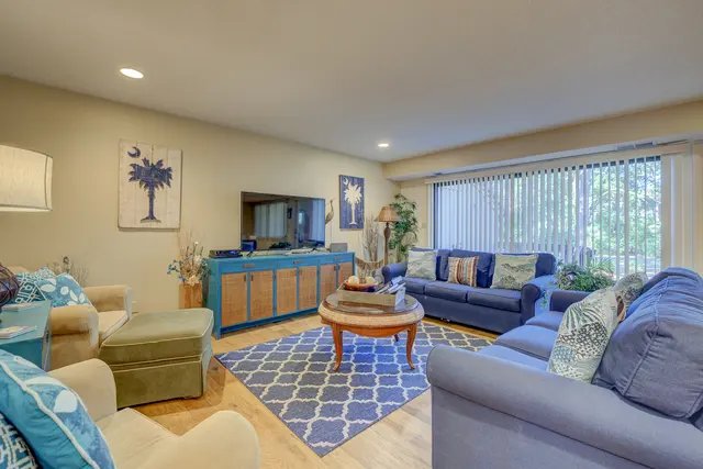 Living room at South Beach Villas 1425