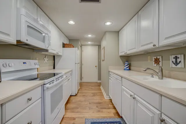 Kitchen at South Beach Villas 1425