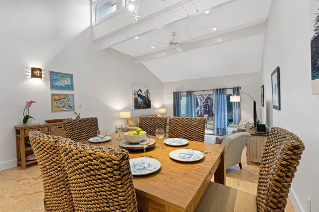 Dining area at Stoney Creek Villas 247