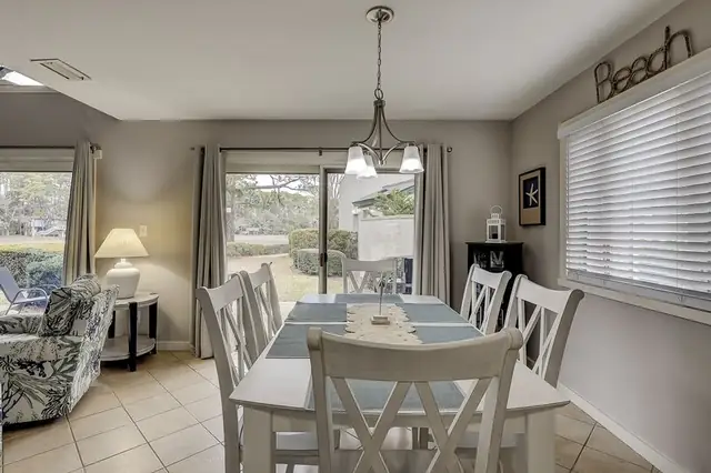 Dining area at Stoney Creek Villas 263