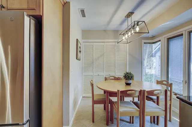 Dining area at Turtle Lane Club 9