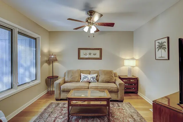 Living room at Turtle Lane Club 9