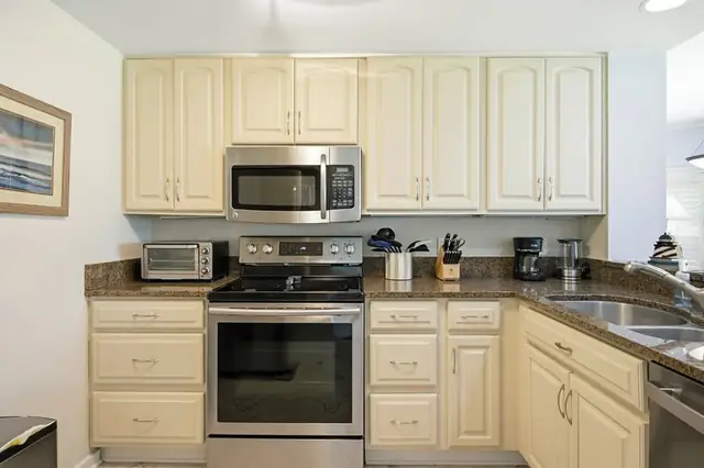 Kitchen at Captains Quarters 207