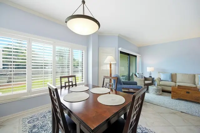 Dining area at Captains Quarters 207
