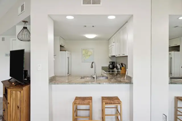 Kitchen at Captains Quarters 241
