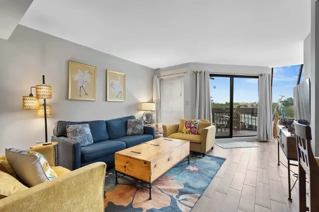 Living room at Harbourside I and II 7123