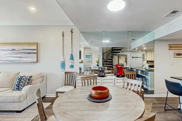 Living room at Harbourside I and II 7127