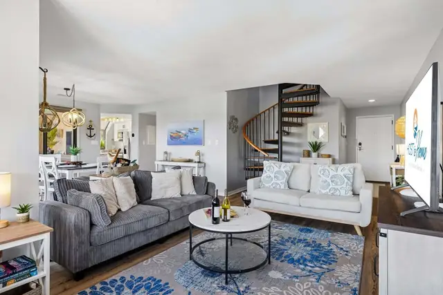 Living room at Harbourside I and II 7112