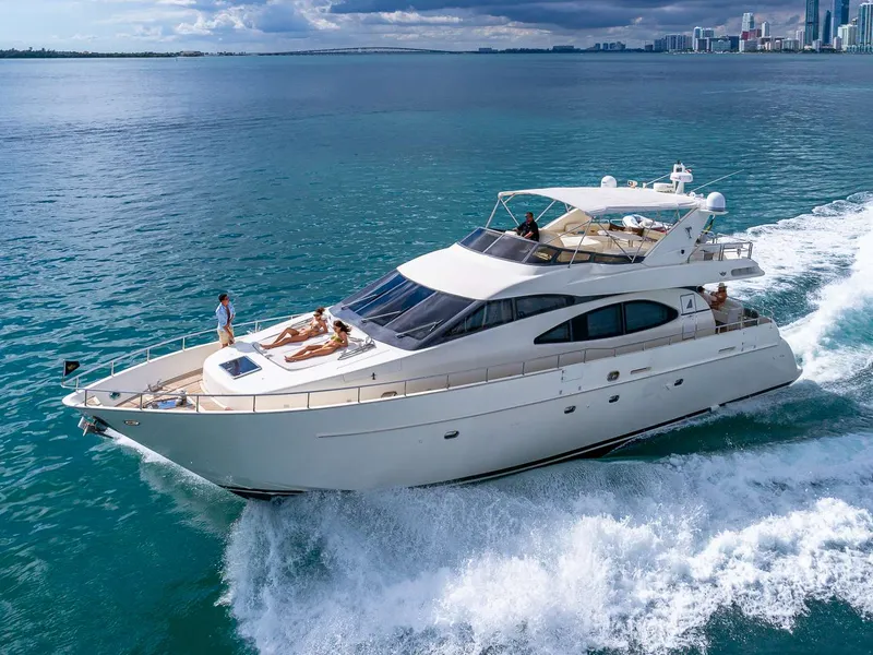 Salt Shaker Yacht Charters