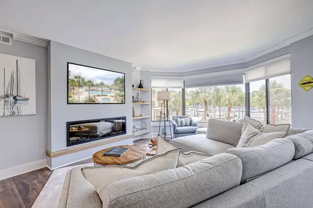 Living room at Yacht Club Villas 7525