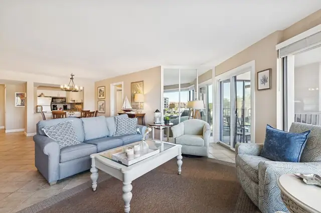 Photo at Yacht Club Villas 7546