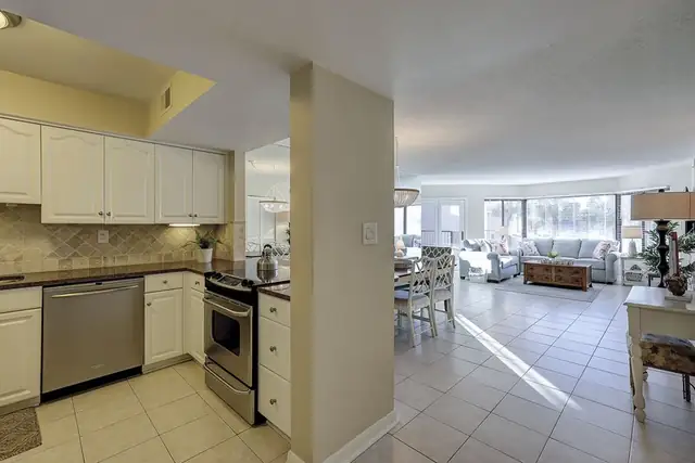 Kitchen at Yacht Club Villas 7526