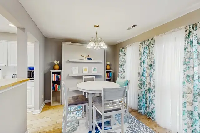 Dining area at Beachwalk 149