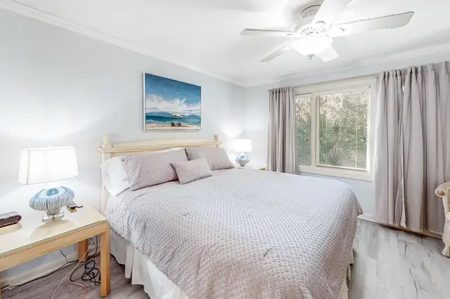 Bedroom at Colonnade Club 151