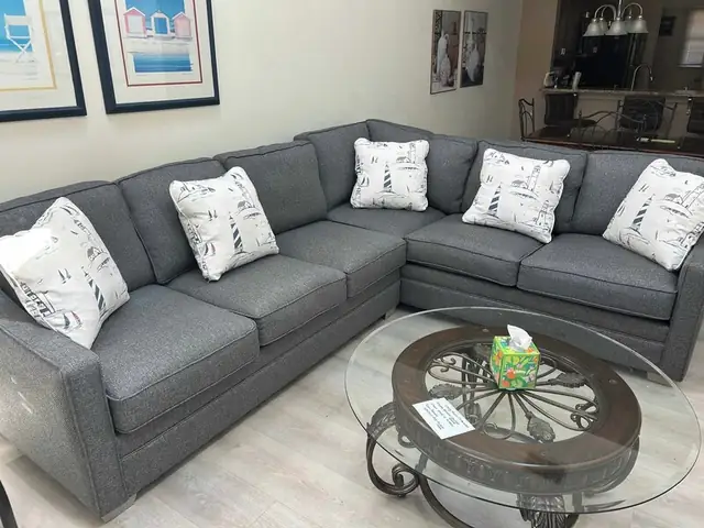 Living room at Colonnade Club 152