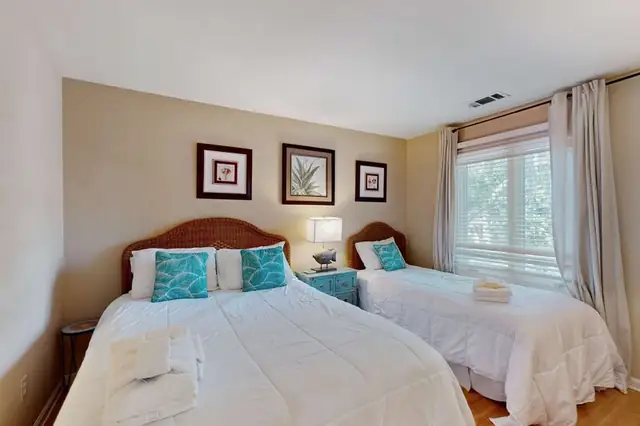 Bedroom at Colonnade Club 204