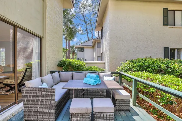 Outdoor space at Harbourmaster 206