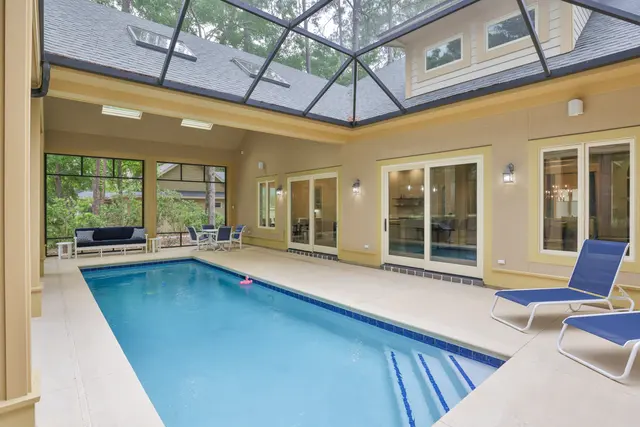 Pool of this home in Shipyard