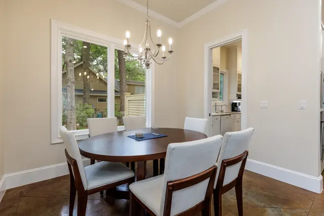 Breakfast nook of this home in Shipyard