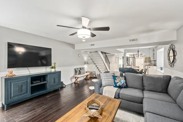 Living room at Sailmaster 29 Sailmaster Common