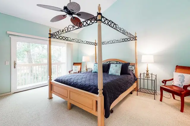 Bedroom at Shipmaster 1805