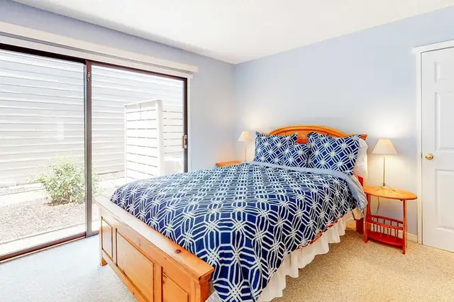 Bedroom at Shipmaster 1805