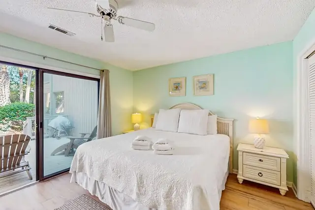 Bedroom at Tennismaster 302