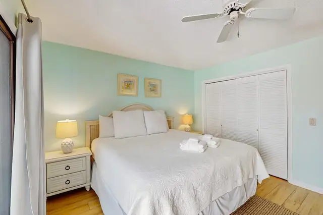 Bedroom at Tennismaster 302