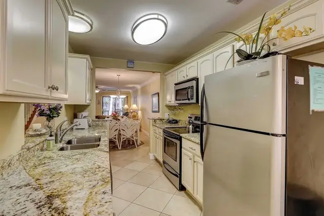 Kitchen at Tennismaster 303