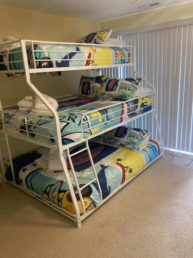 Bedroom at Tennismaster 303