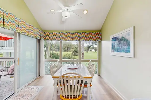 Dining area at Windward Village 109
