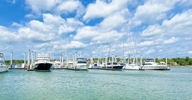 Hilton Head marinas